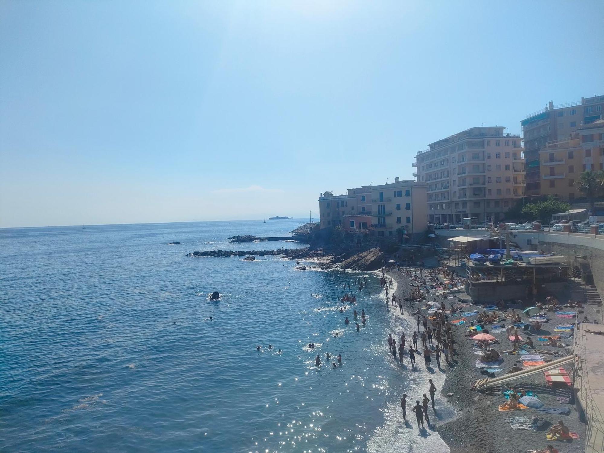 Riviera Garden Apartment Genoa Bagian luar foto
